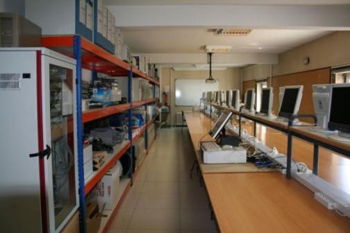 Archivo:Aula Mantemento.jpg